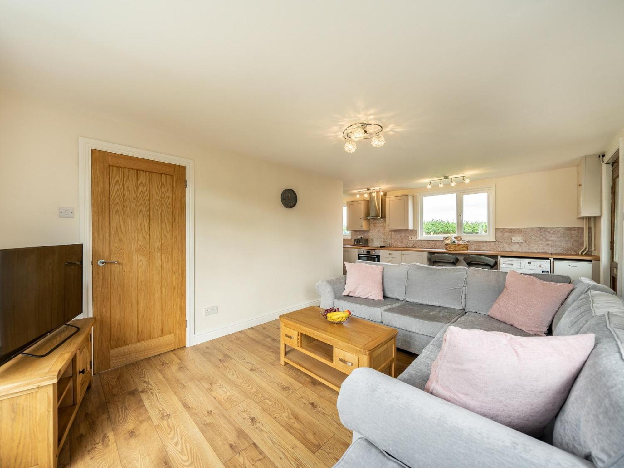 Meadowcroft Villa Bettws Disserth Екстериор снимка